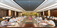 越南共產(chǎn)黨中央委員、奠邊省委書記陳文山攜越南高級考察團(tuán)到寶鷹集團(tuán)調(diào)研